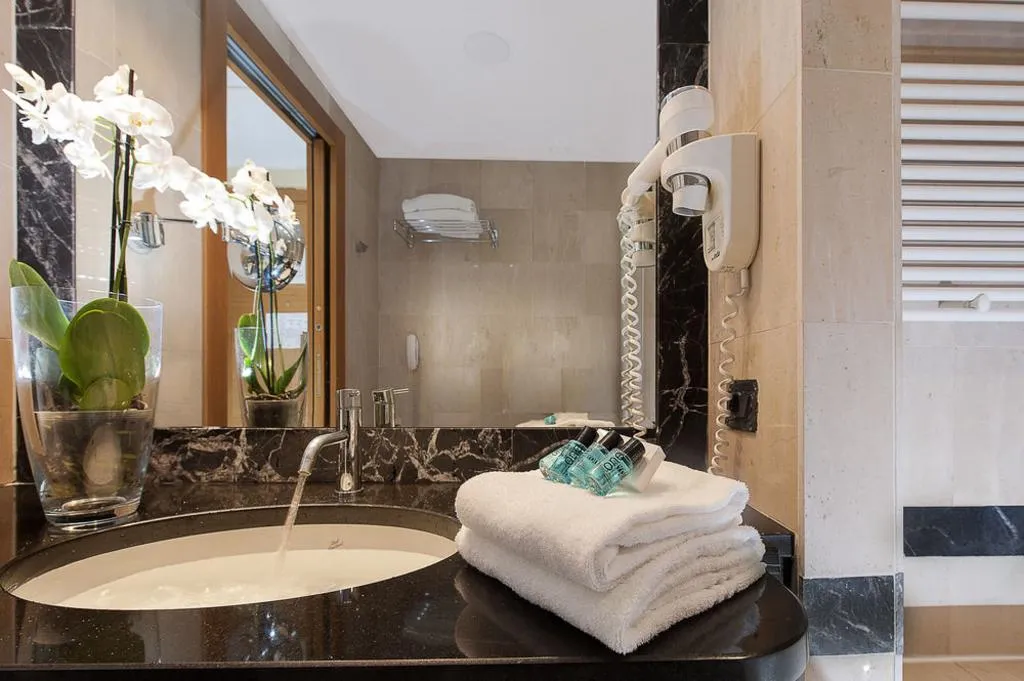 SINGLE SUPERIOR Room, Cardinal Hotel St Peter Rome, Rome
