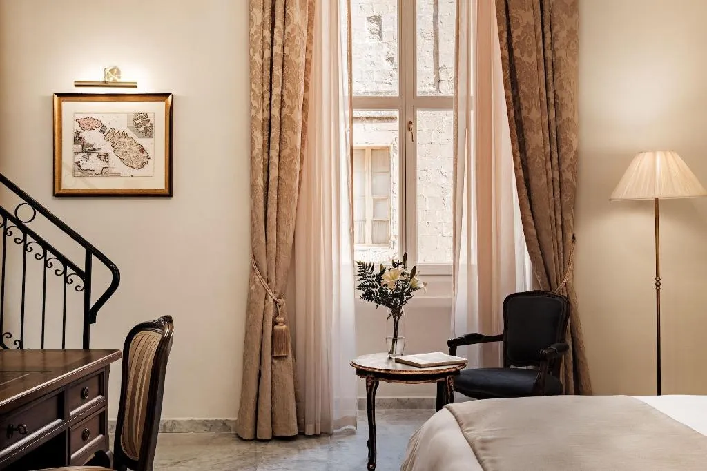 Room, Palais Le Brun, Malta