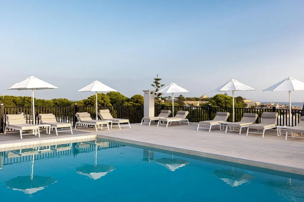 Pool, Jo An Palace, Crete