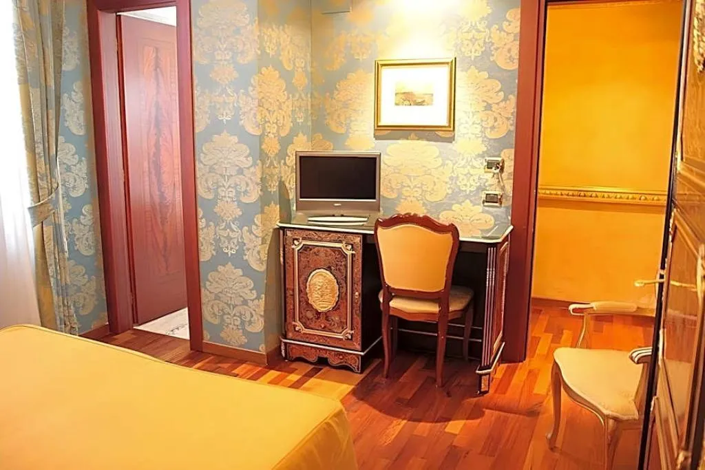 DOUBLE SINGLE USE CLASSIC Room, Des Epoques Hotel, Rome