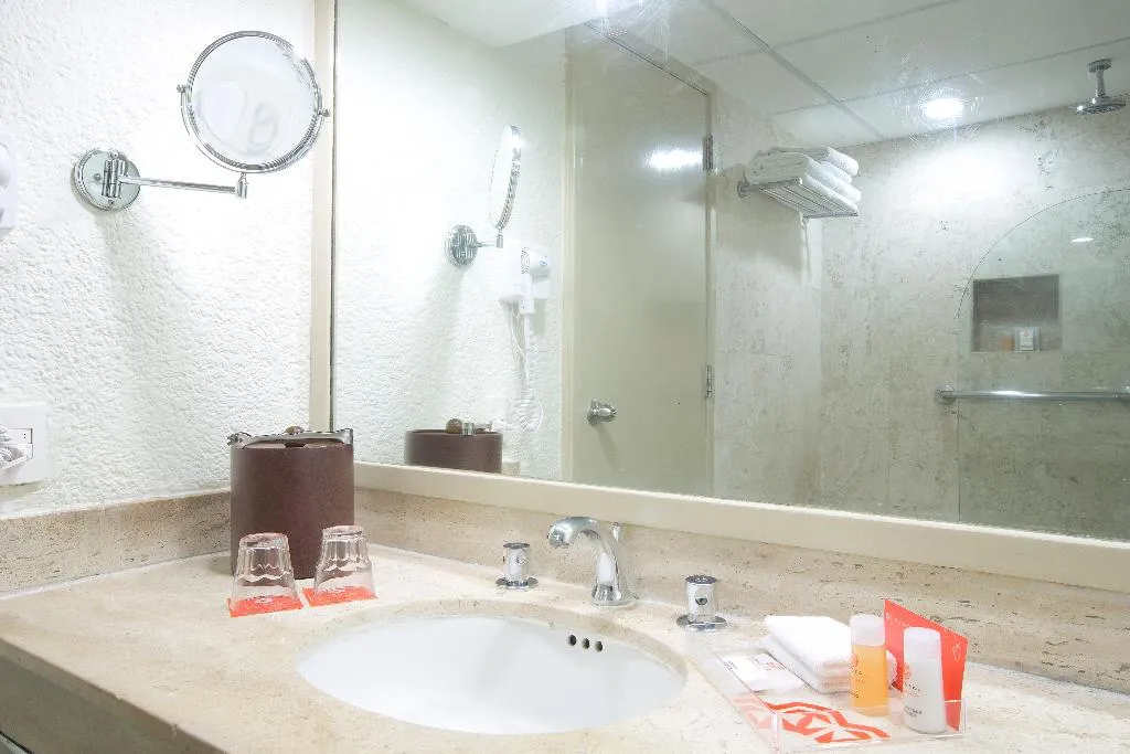 DOUBLE TWO BEDS Room, Krystal Cancun, Cancun Area