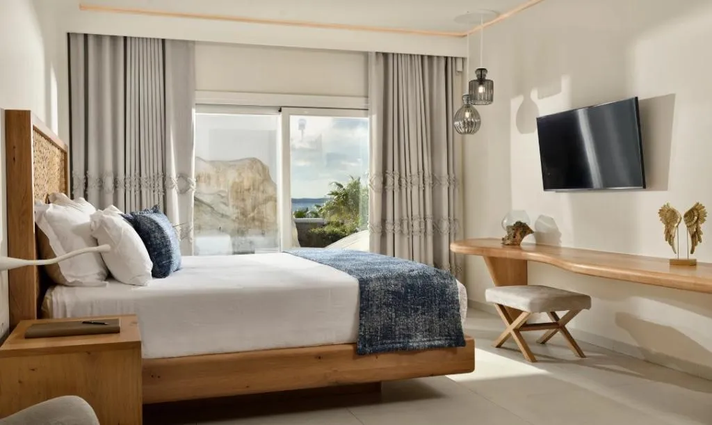 SUITE TWO BEDROOMS WITH PRIVATE POOL Room, Anax Resort And Spa, Mykonos