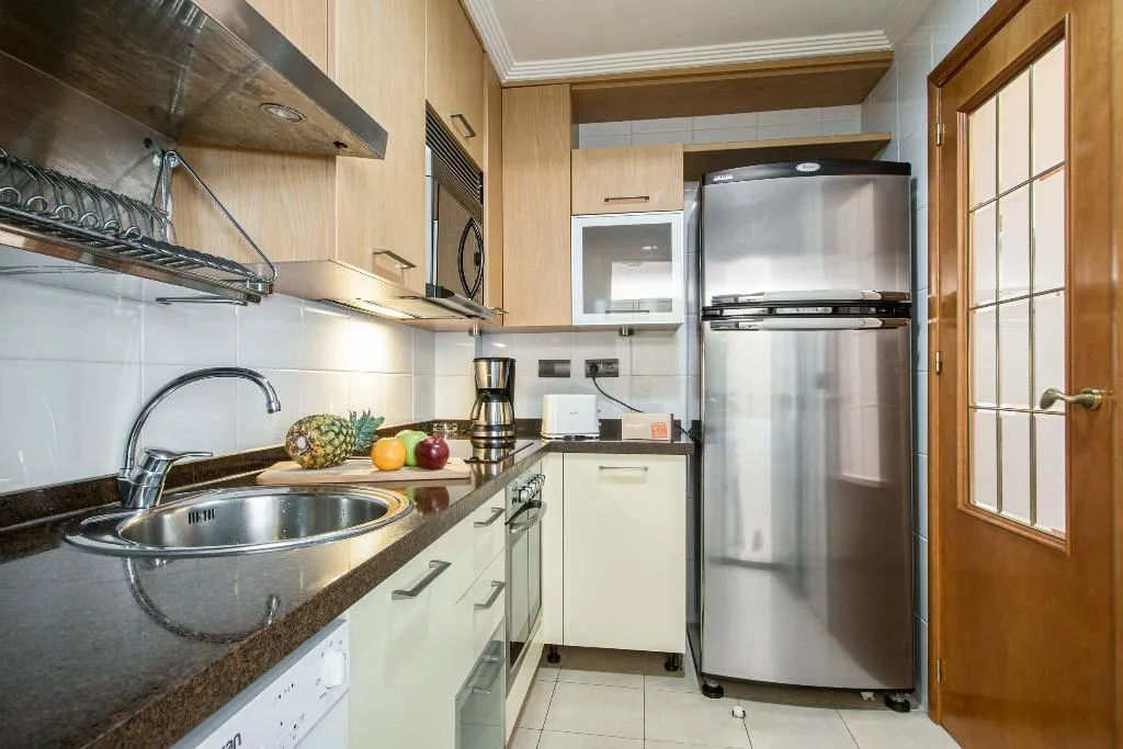 APARTMENT CAPACITY 5 TWO BEDROOMS Room, Pierre & Vacances Altea Beach Port, Costa Blanca