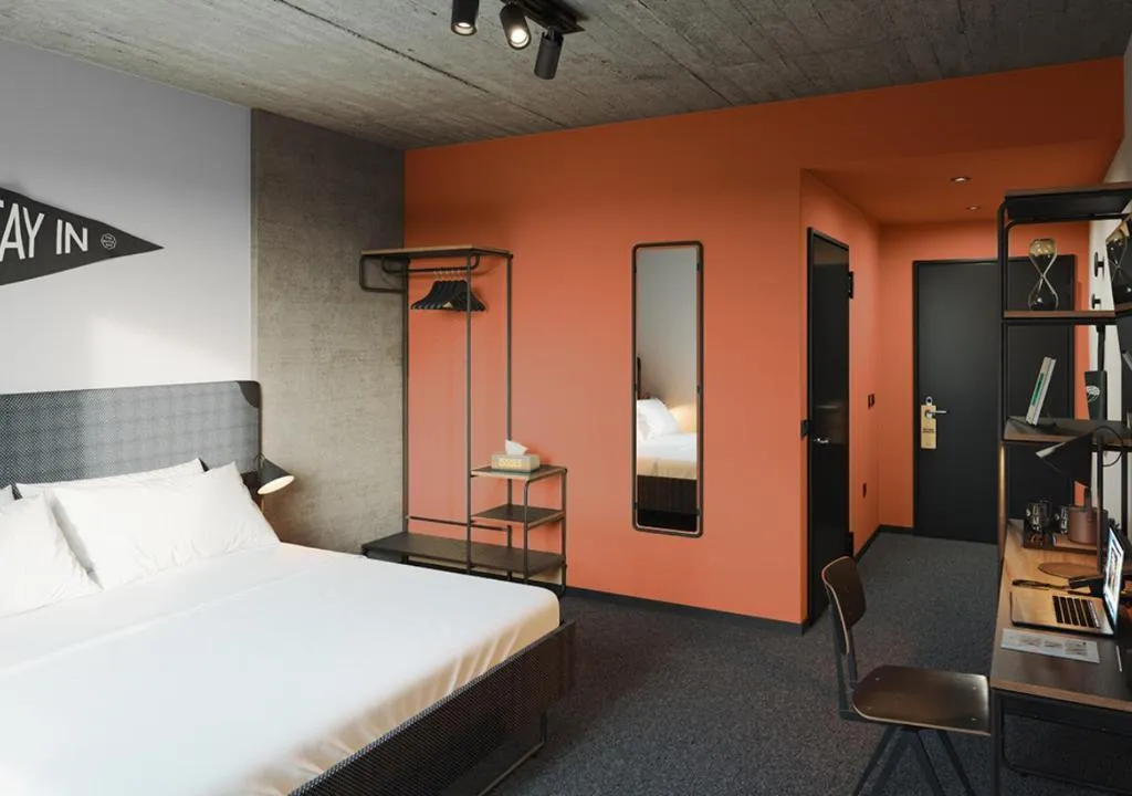 DOUBLE DELUXE KING BED Room, The Social Hub Rome, Naples