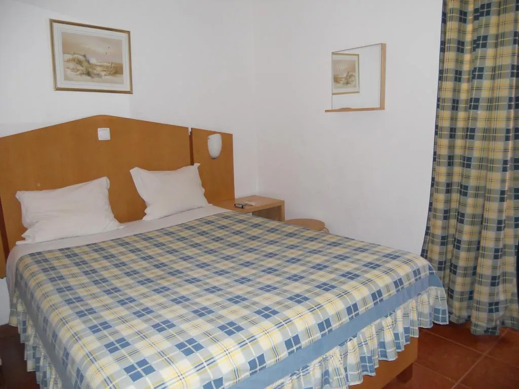 Room, Setubalense Pensão, Lisbon