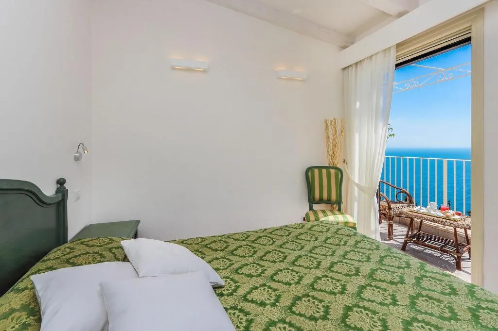 Room, Al Pesce d'Oro, Naples