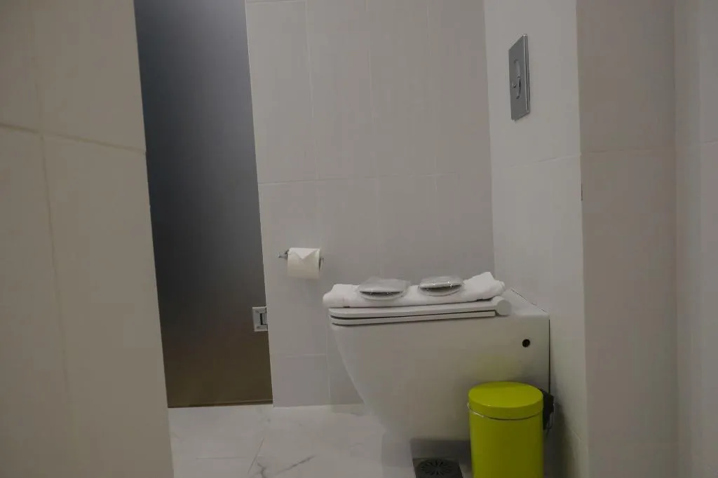 Room, Lotus Inn, Athens