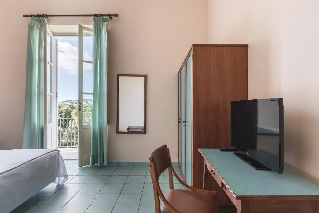 Double or Twin CLASSIC SEA VIEW Room, Serapo, Rome