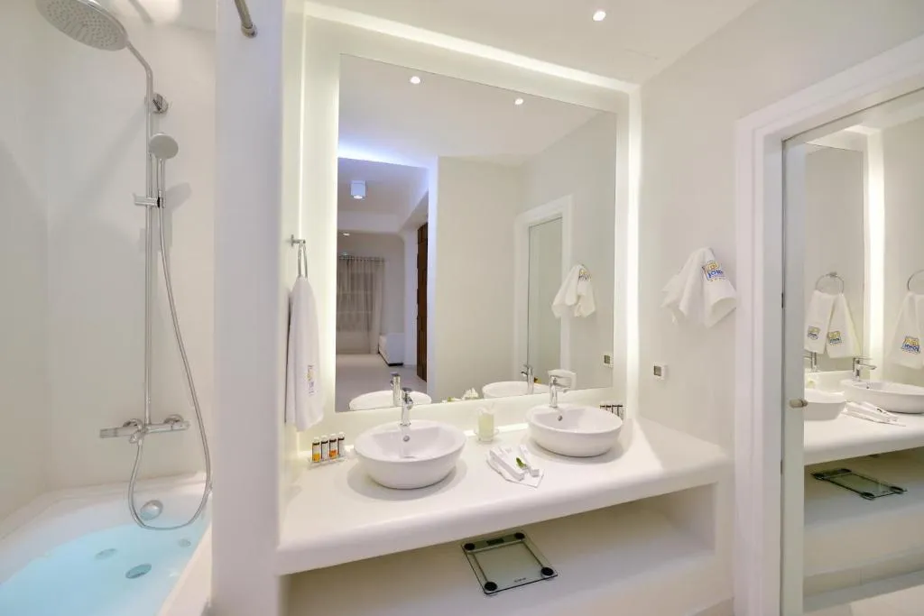 VILLA FIVE BEDROOMS WITH PRIVATE POOL Room, Saint John Hotel Villas & Spa, Mykonos