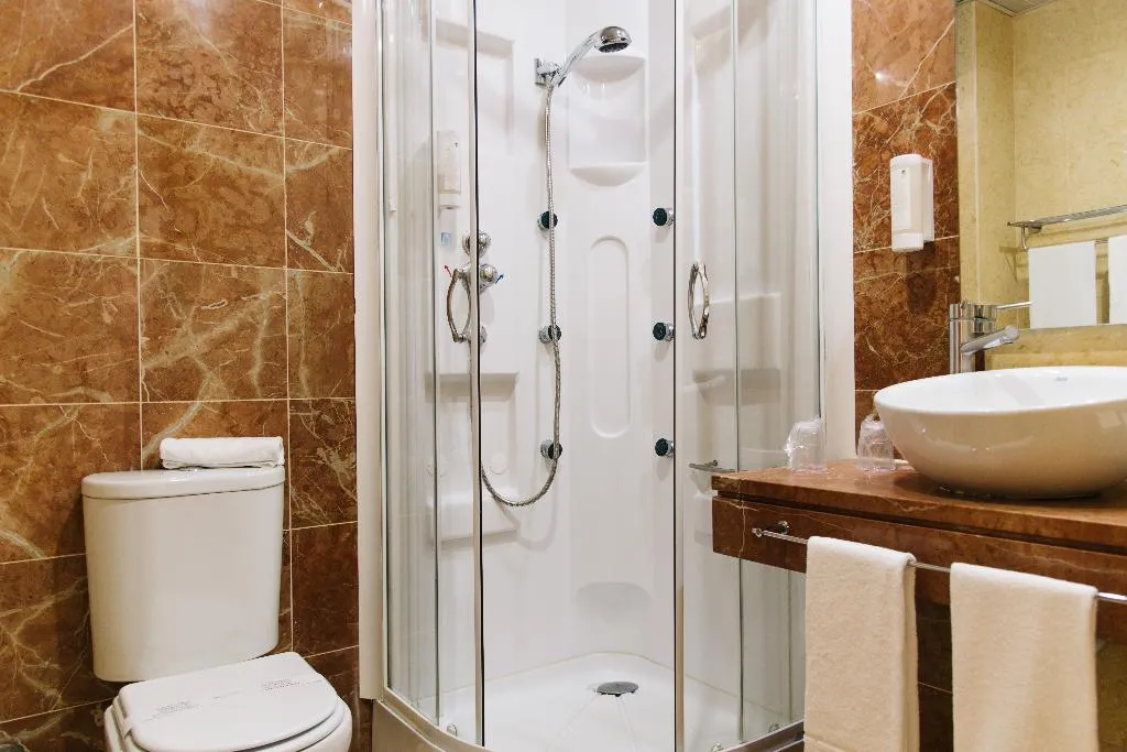 TRIPLE STANDARD Room, America Diamonds, Lisbon