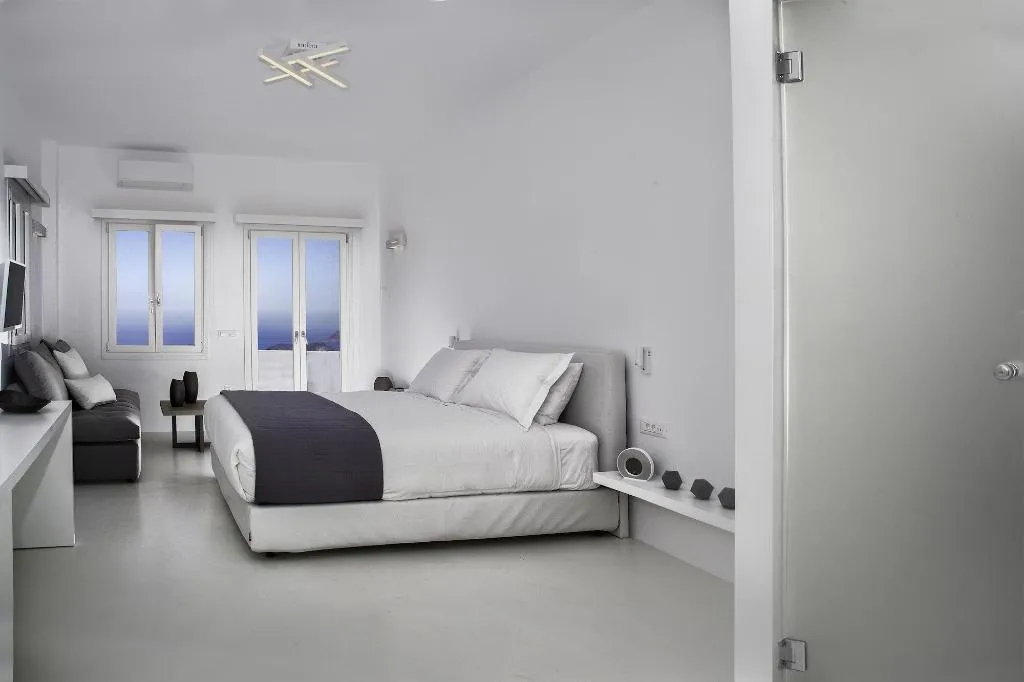 Room, May Seven Suites Hotel, Santorini