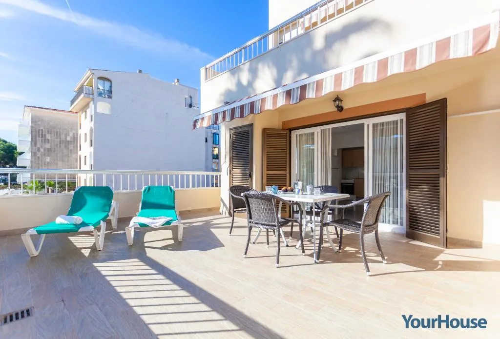 APARTMENT ONE BEDROOM Room, Acapulco Apartments, Majorca