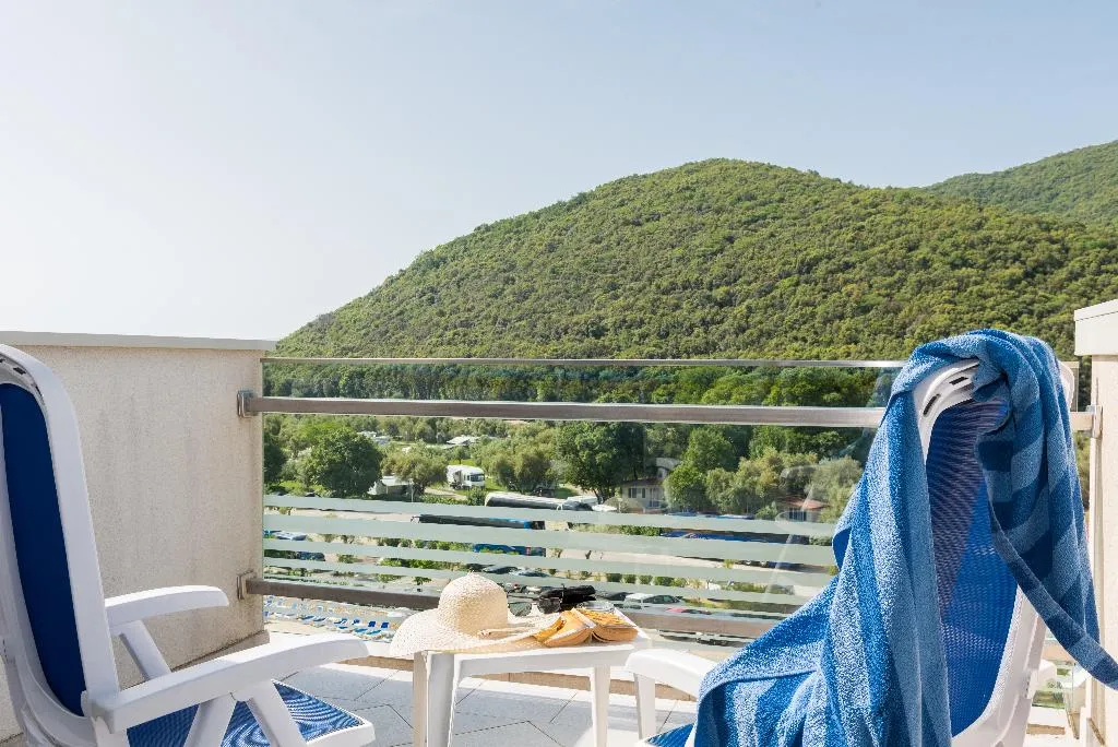 DOUBLE SIDE SEA VIEW ONE BEDROOM Room, Hotel Narcis, Istria
