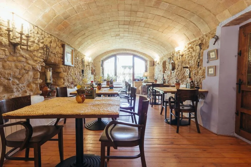 Restaurant, Hotel Mas Rabiol, Barcelona