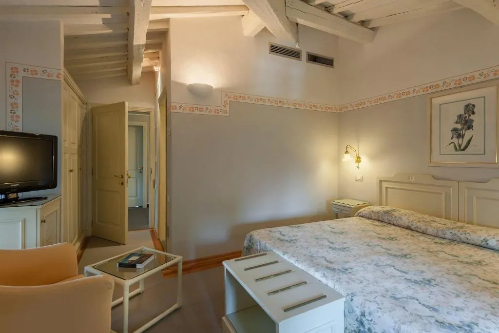DOUBLE SINGLE USE CLASSIC DOUBLE BED Room, Villa San Paolo, Florence
