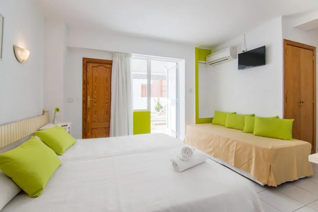 Room, Hotel Garau, Majorca