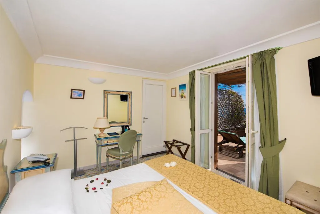 Room, Hotel Margherita, Naples