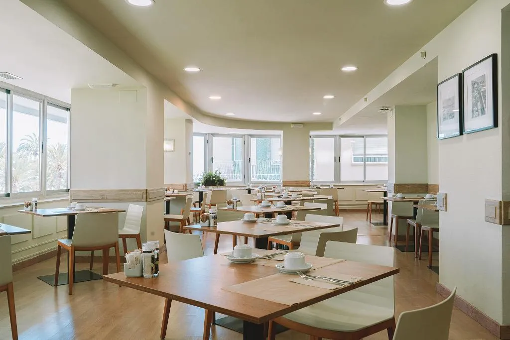 Restaurant, Hotel Alicante Gran Sol Affiliated by Melia, Costa Blanca