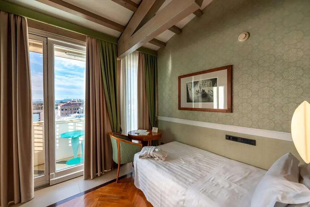 SINGLE STANDARD Room, Grand Hotel Ortigia, Catania