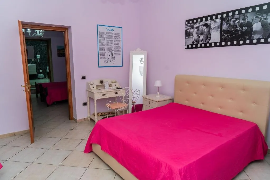 Room, Sanfralù, Naples