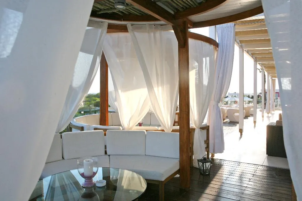 Bar, Napa Mermaid Hotel & Suites, Cyprus