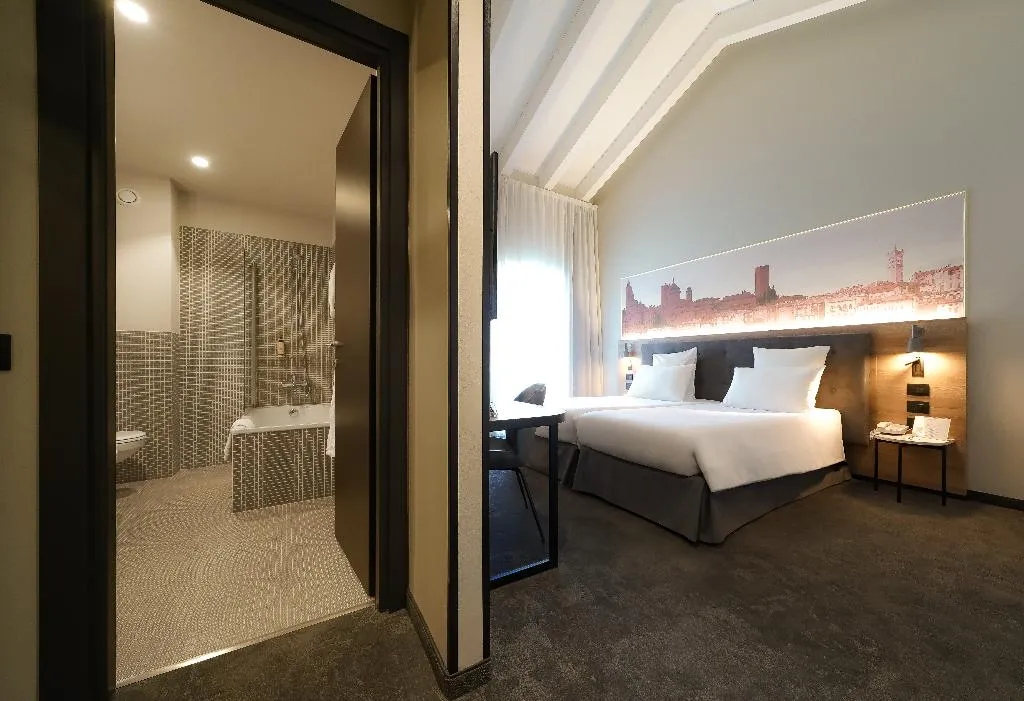 TWIN PREMIUM Room, Mercure Bergamo Centro Palazzo Dolci, Milan