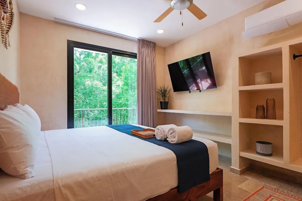 Room, Calea Tulum, Cancun Area