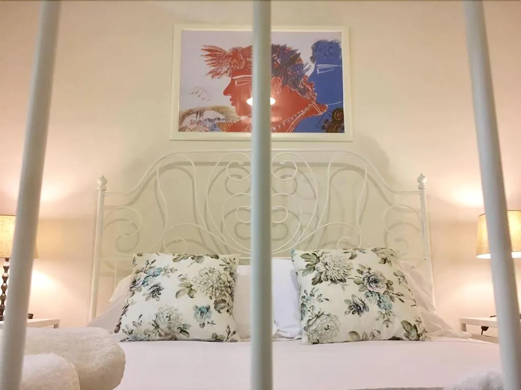 Room, Shongas Inn, Cyprus