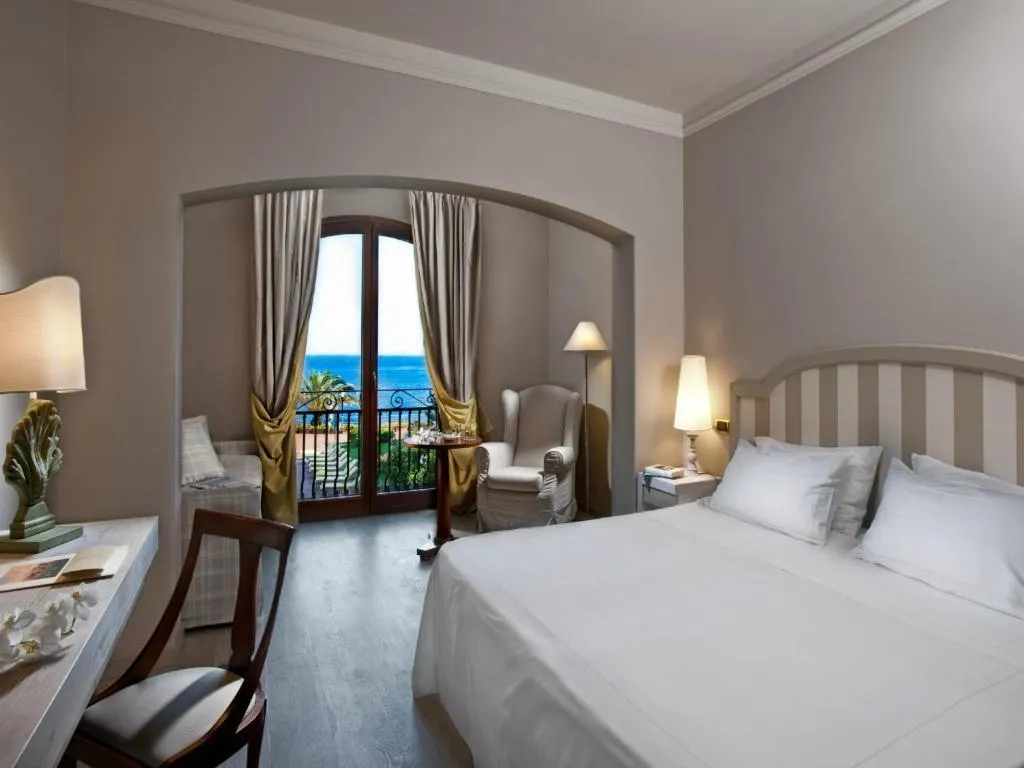 DOUBLE SUPERIOR SEA VIEW Room, Grand Hotel Baia Verde, Catania