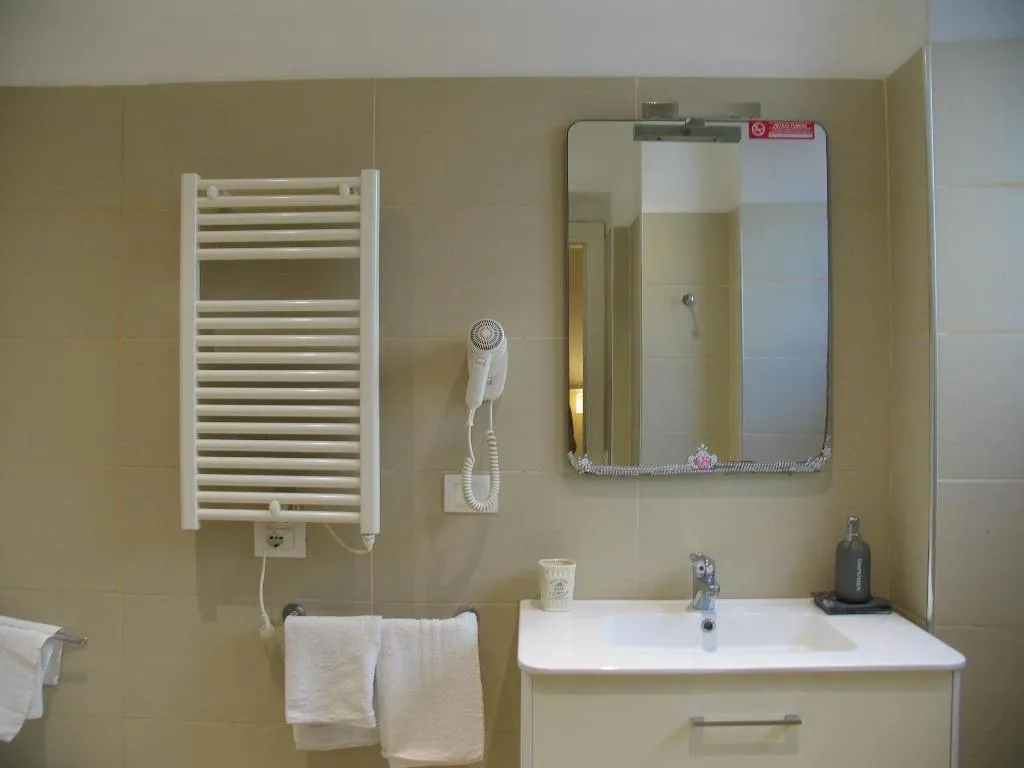 Room, Dea Roma Inn, Rome