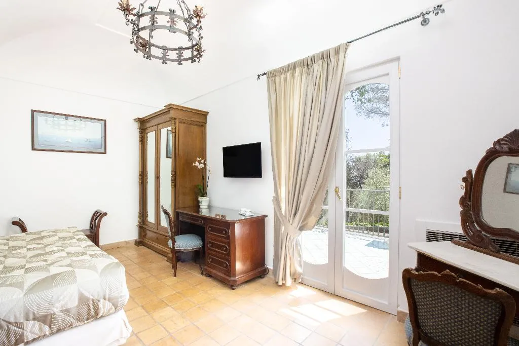DOUBLE CLASSIC Room, Oasi Olimpia Relais, Naples
