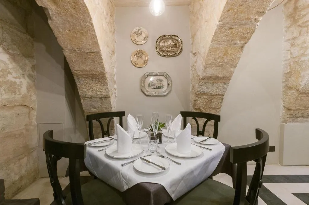 Restaurant, The Coleridge, Malta
