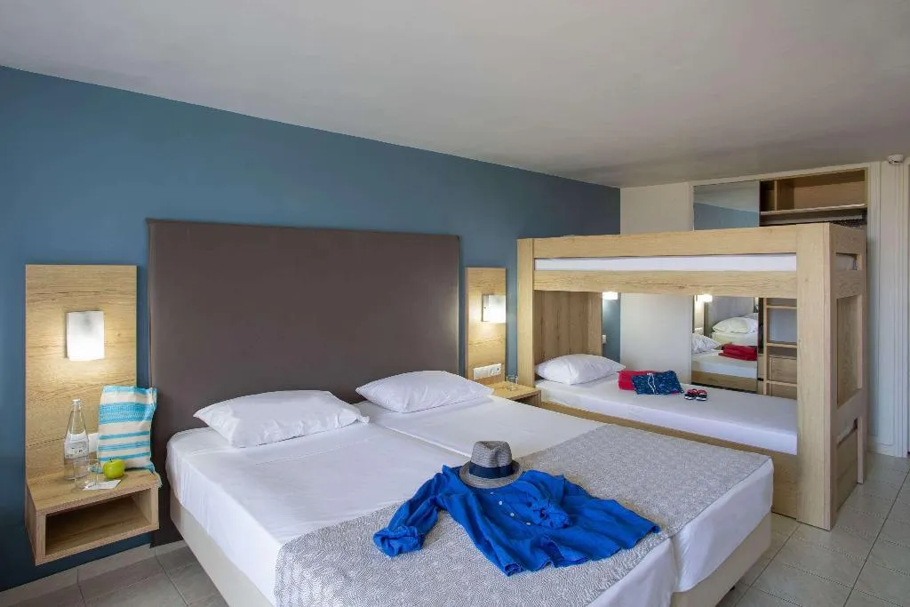 FAMILY ROOM GARDEN VIEW Room, Sol Marina Beach Crete, Crete