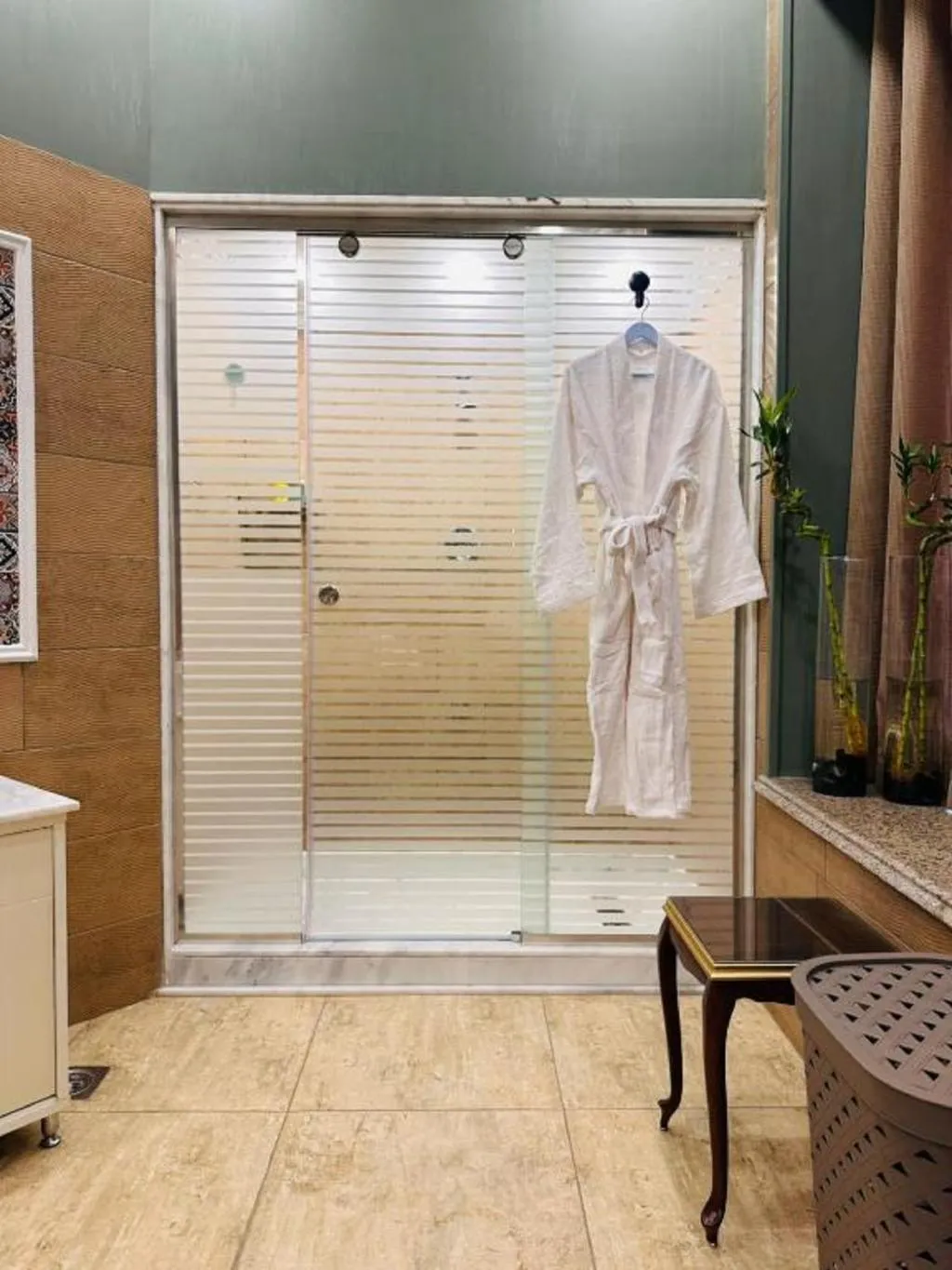 DOUBLE STANDARD Room, Ga Plus, Cairo