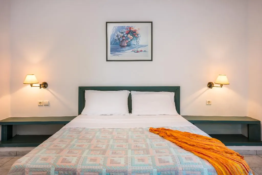 Room, Evdokia Suites, Crete