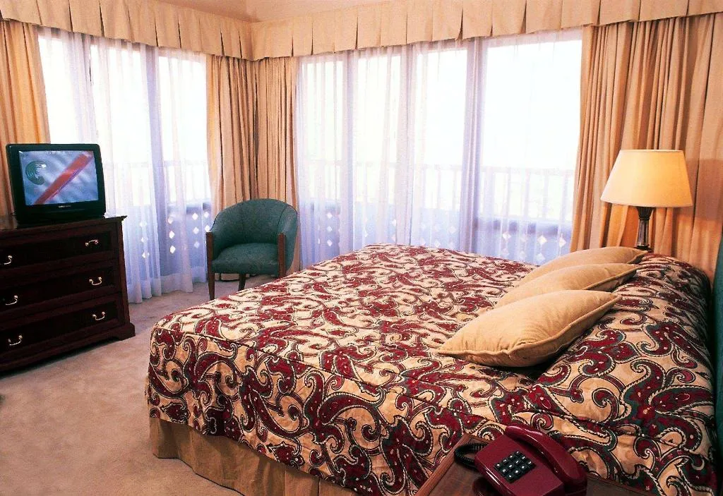 SUITE STANDARD Room, Cairo World Trade Center Hotel & Residences, Cairo