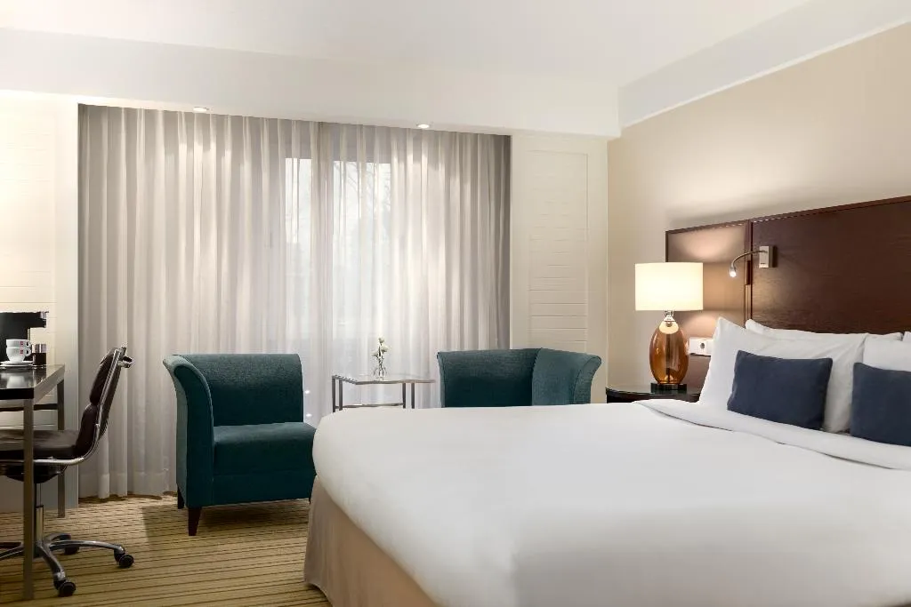Room, Renaissance Amsterdam Hotel, Amsterdam
