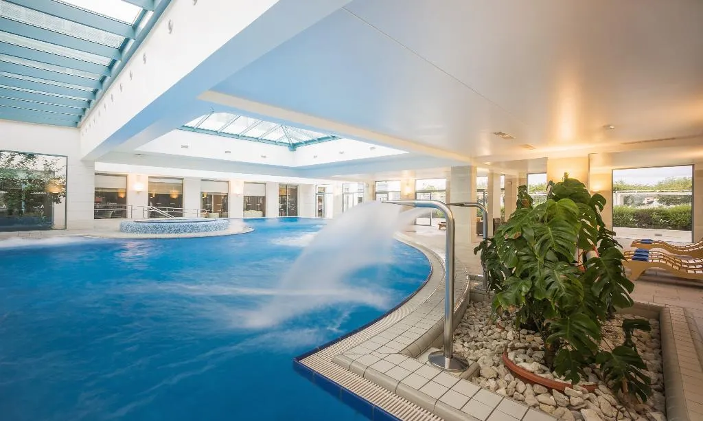 Pool, Admiral Grand Hotel, Dubrovnik