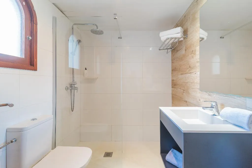 APARTMENT WITH TERRACE WITH VIEWS Room, Flip Flop Surfing Playa Apartments, Majorca