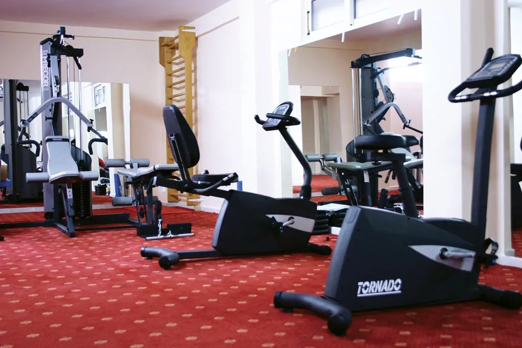 Sports and Entertainment, Dolphin Resort Hotel, Athens