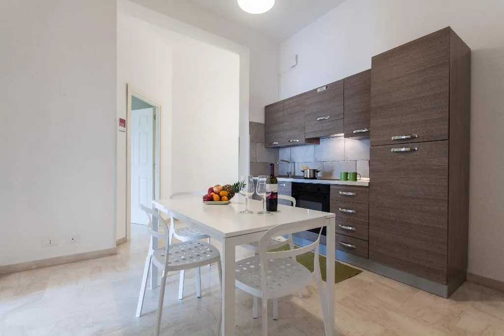 APARTMENT CAPACITY 6 Room, Ciuri Home, Palermo