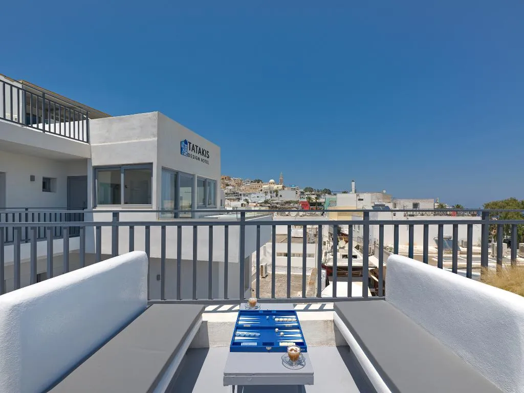 SUITE WITH JACUZZI WITH VIEWS Room, Tatakis Design Hotel, Fira, Santorini
