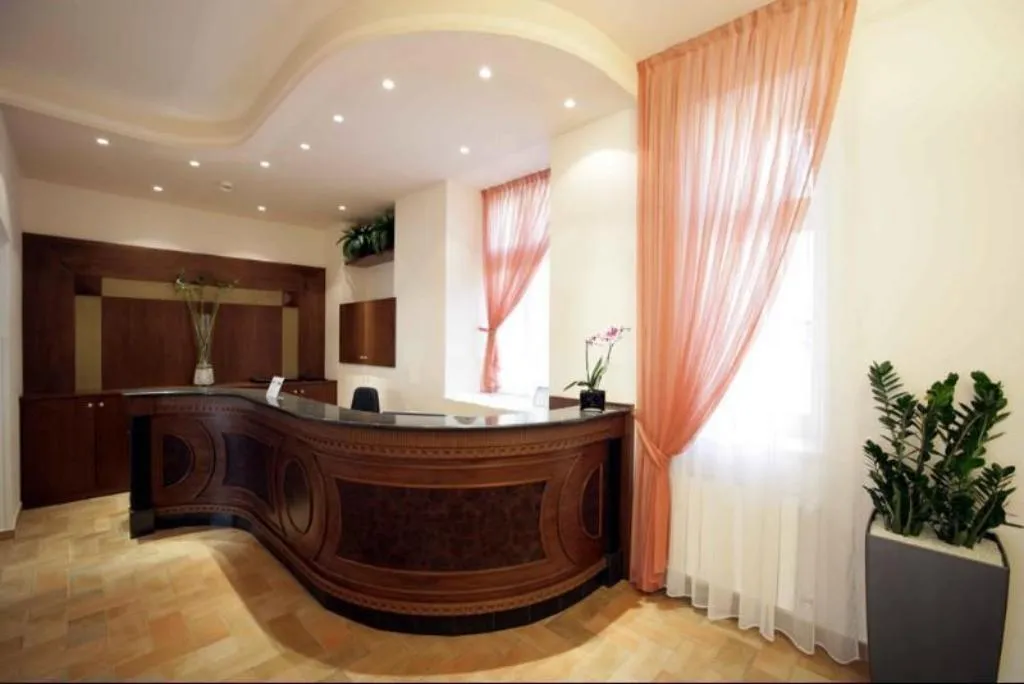 Lobby, Galileo, Prague