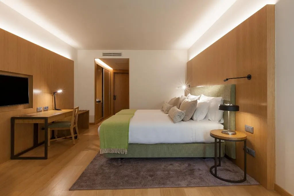 DOUBLE CLASSIC GARDEN VIEW Room, Neya Porto Hotel, Porto