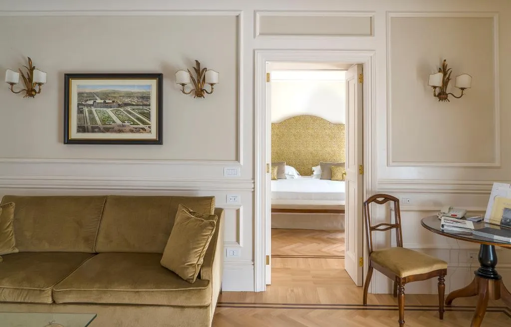 JUNIOR SUITE GARDEN VIEW Room, Grand Hotel Excelsior Vittoria Spa, Naples