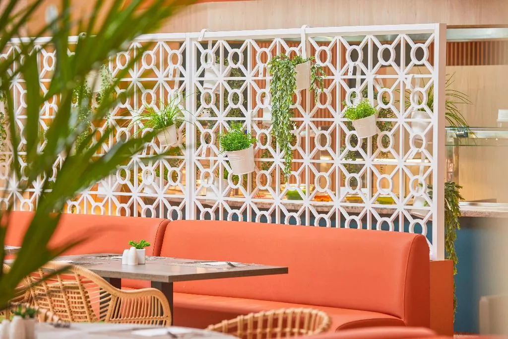 Restaurant, Zafiro Ca'n Picafort, Majorca