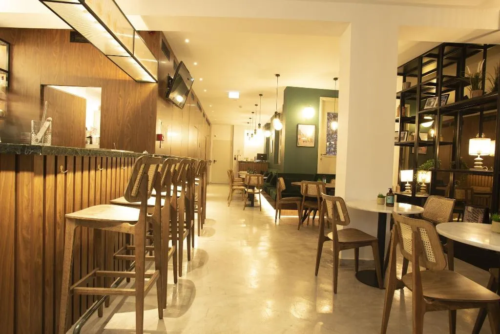 Lobby, Metis Uls, Athens