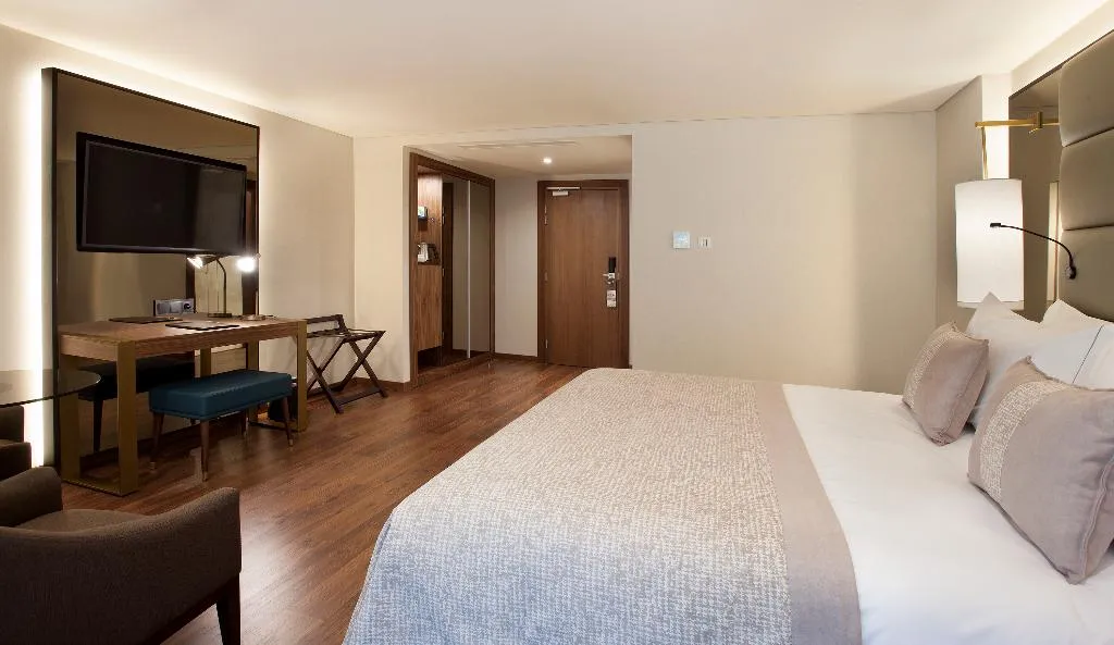 DOUBLE SUPERIOR Room, (Madeira) Turim Santa Maria Hotel, Madeira