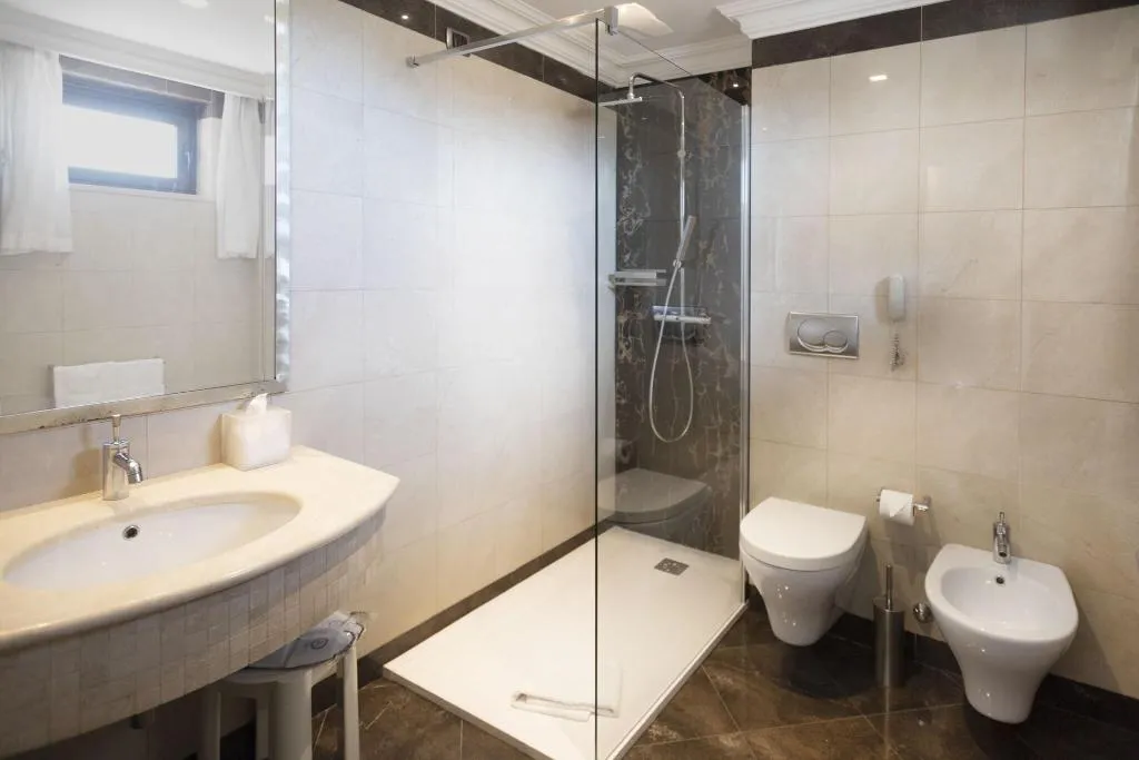 SINGLE BASIC Room, Regina Margherita, Cagliari