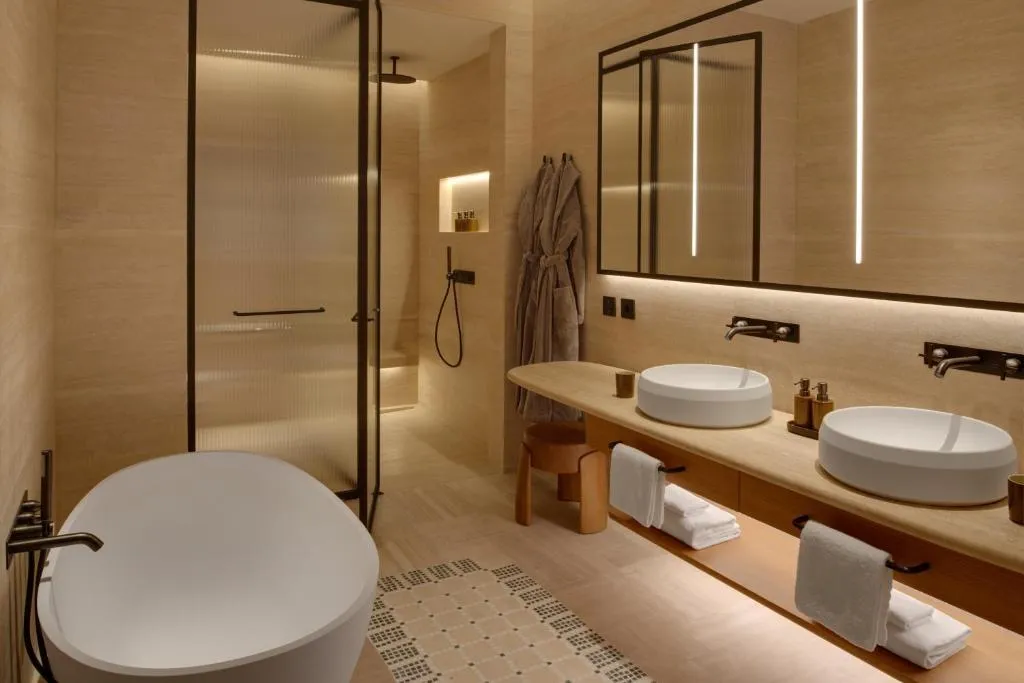 SUITE KING SIZE BED Room, Six Senses Rome, Rome